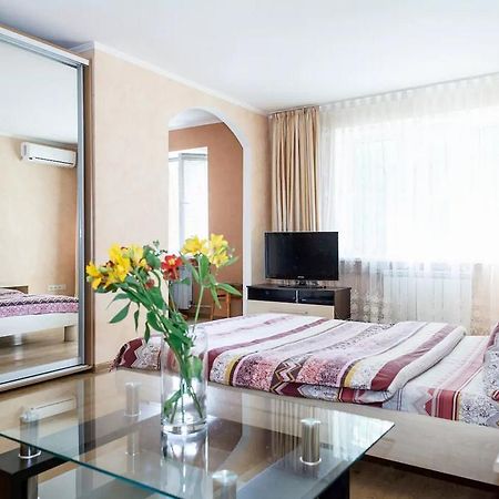 Apartment In Zaporozhye. Antica Zaporizhia Luaran gambar